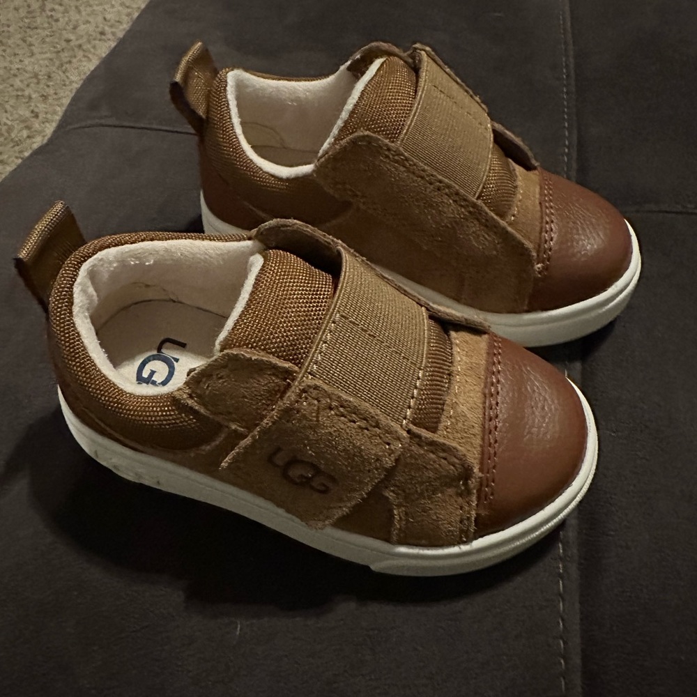 UGG toddler boy shoes